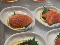 -雍容荟帝王蟹活龙虾展台自助(IFS黑金店)