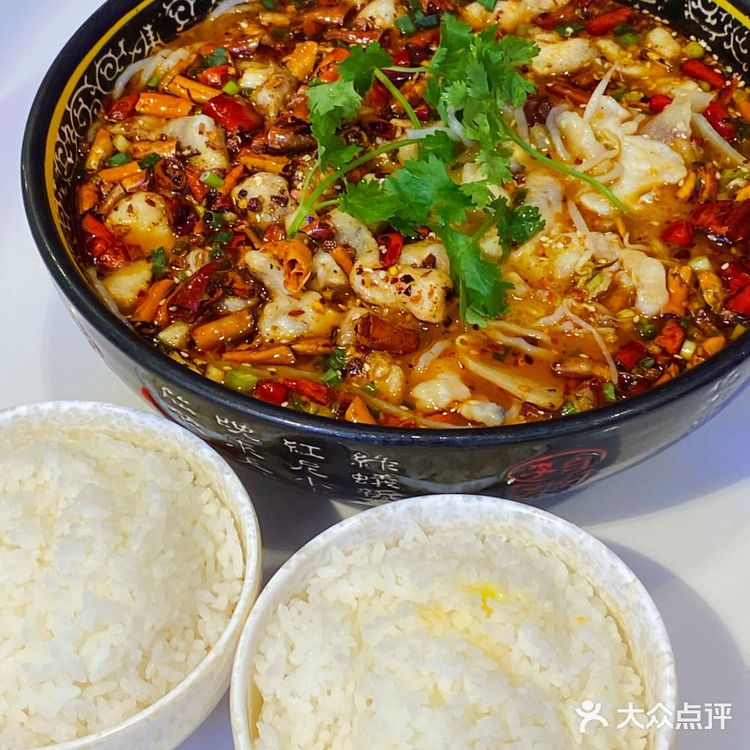 昆明·美食城｜打工人的午晚餐每天不重样