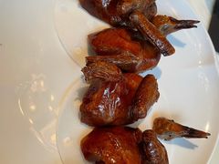 脆皮妙龄鸽-新荣记(新源南路店)