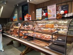 面包甜点陈列柜-巴黎贝甜·生日蛋糕(杭州文二路店)