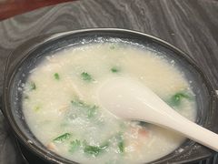 芫荽鱼片粥-山水茶艺馆·点心粤菜·30年老字号