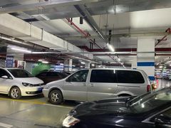 -百联中环购物广场-停车场