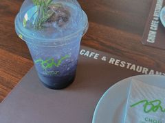-Chom Cafe and Restaurant