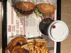 -The Habit Burger Grill 哈比特汉堡(复兴soho店)