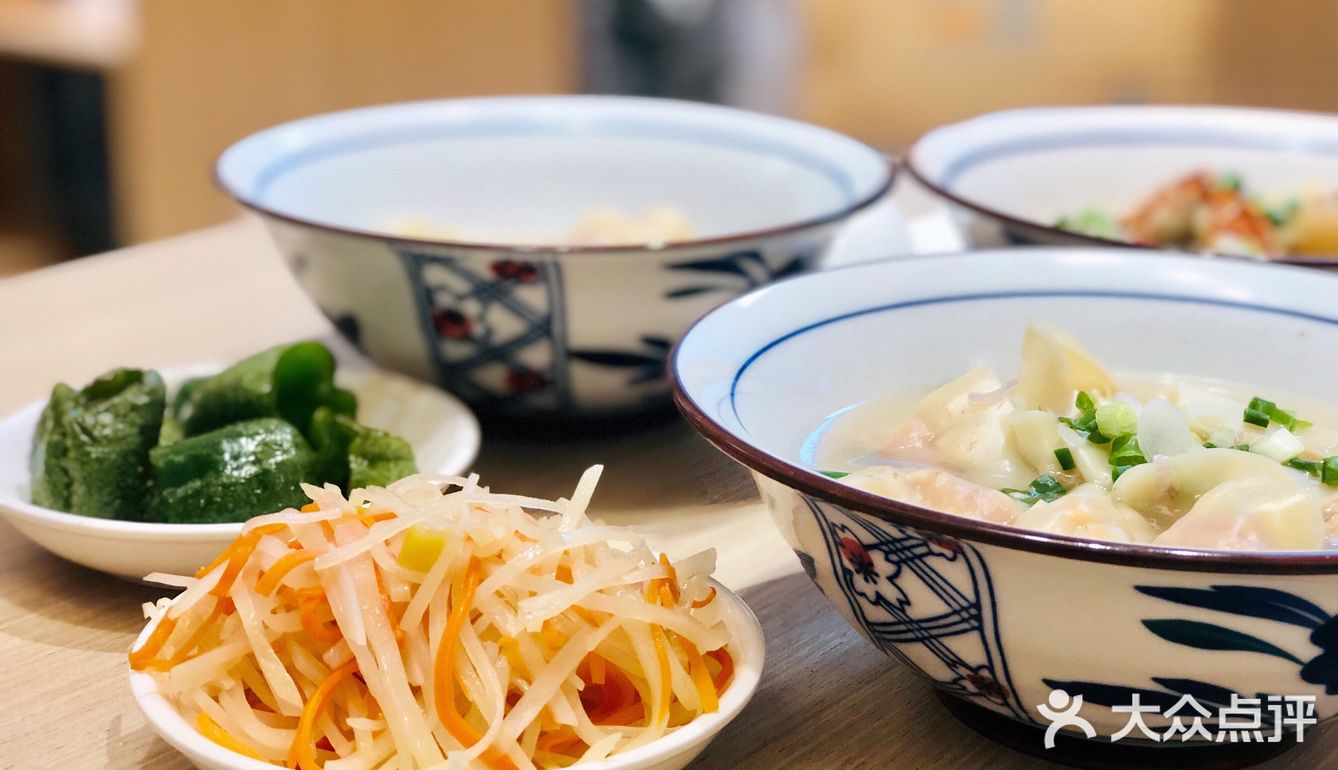 成都美食 | 荔枝干海椒抄手  地址：来福士负1楼