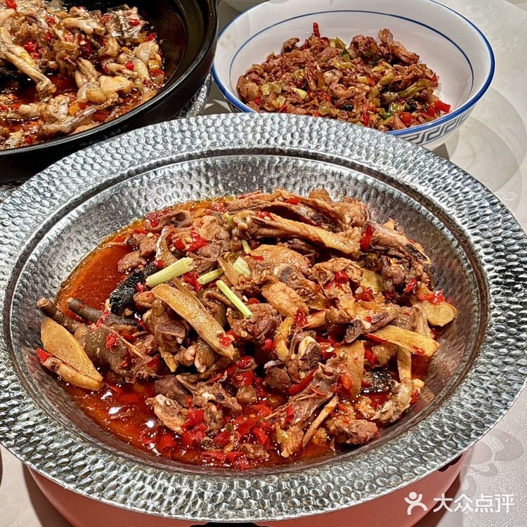 救命这真的是长沙湘菜届最好吃的[流泪]人均40r