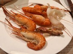 -广州万富希尔顿酒店·感趣自助餐厅·金秋蟹宴生蚝海鲜刺身