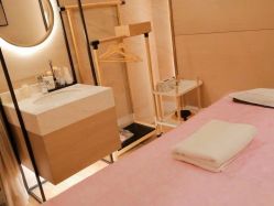 -苑苑vbeauty科技美容SPA