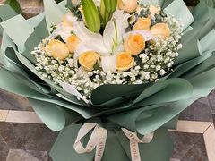 -亭亭鲜花店(中山北路店)