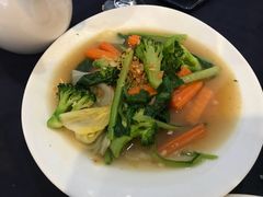 -Neary Khmer Restaurant