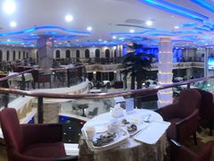 -碧中海汤泉汗蒸酒店