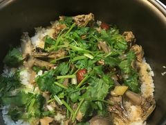 乳鸽饭-华信美食