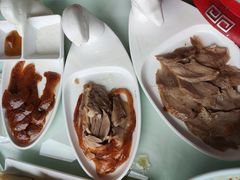 -大鸭梨烤鸭店(金顶街店)