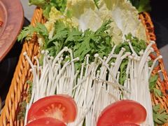 -阿婆情腊排骨火锅·野生菌季(古城旗舰店)