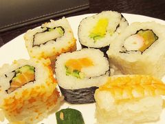 -岷山饭店-芝芝自助餐厅