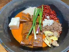 -四小区火锅·巷子里的重庆火锅(花照壁店)