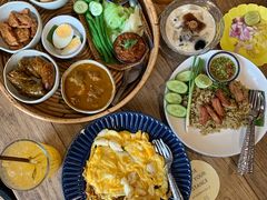 -Ongtong Khaosoi Ari Branch