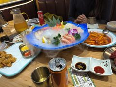 -青瓦餐厅·生鱼片·韩园烤肉(西塔店)