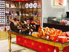 -VENCHI 闻绮(北京国贸商城店)