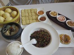 黑三剁-云腾食府·云南菜
