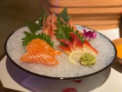 刺身拼盘（限量供应）-温禾牛·和牛寿喜烧自助火锅(恒基名人店)