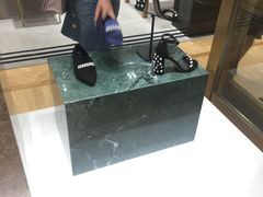 -STUART WEITZMAN(静安嘉里中心店)