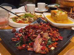 -隔壁老王·家常云南菜(花巷店)