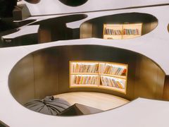 -涨巢·潮玩水疗局