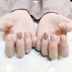 手部美甲-朵拉定制美妆美甲