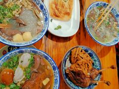 -叶新小吃店(来凤小区总店)