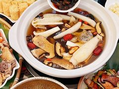 -菌林天下·野生菌汤锅