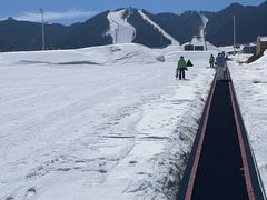 -丝绸之路山地度假区滑雪场