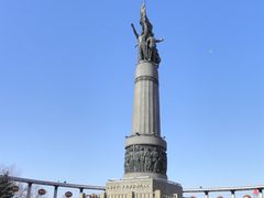 -人民防洪胜利纪念塔