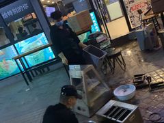 -新华贸购物中心(新华西道店)