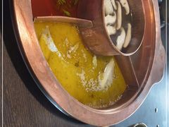 -滇釜火锅·能喝汤的火锅(车公庄店)