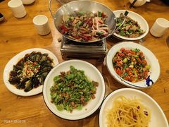 -湘缘道客•湘缘饭店·25年湘菜馆(古墩路店)