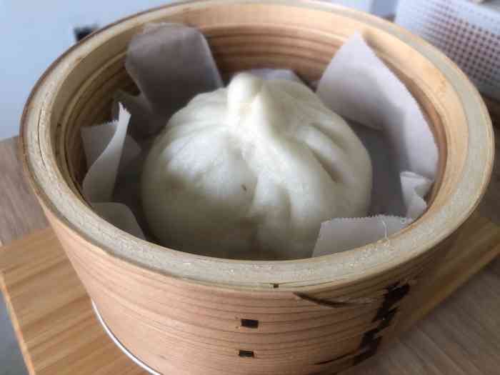 名仕包子-"新名仕原来是酒家,几月前在门面处新开了包.