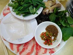 -桥香园云南过桥米线(金马碧鸡店)