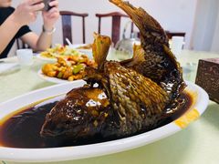 罾蹦鲤鱼-奥华餐厅·老张记(台基厂店)