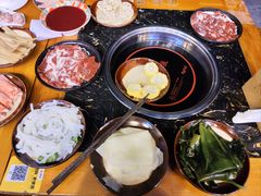 -憨孃孃·重庆老火锅(红山黑金店)
