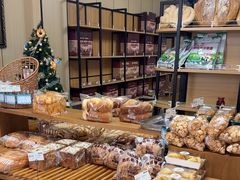 -秀云俄罗斯列巴屋(军星小区店)