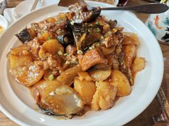 鲟鳇鱼炖土豆-胖姐渔村(中源大道店)