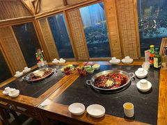 包厢-好汉锅园林秘制老火锅 柴火霸王鸡(金沙店)
