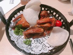 秘制脆皮乳鸽-避风塘(宝山万达店)