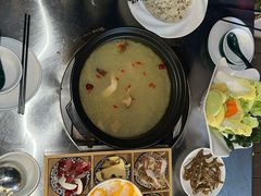 -野菌皇海景野生菌火锅(滨海大道店)