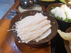 -锅来乐地锅鸡(安亭店)