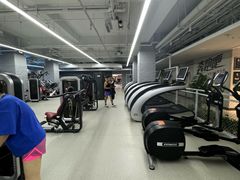 -格易美游泳馆健身房(新昆仑店)