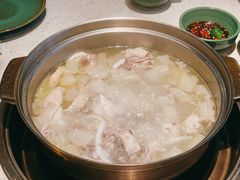椰子鸡汤-润园四季椰子鸡火锅(海上世界店)