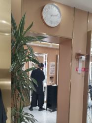 -一東造型烫发染发