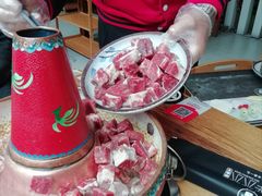 -毛辣果·贵州红酸汤牛肉火锅(西单店)